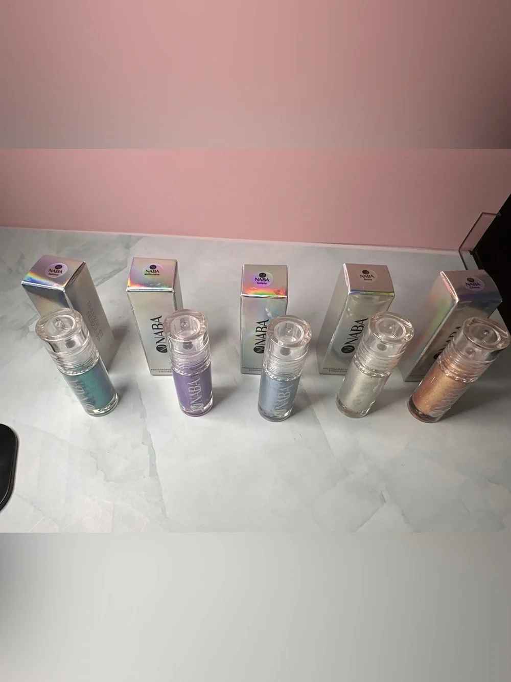N/A holographic cream